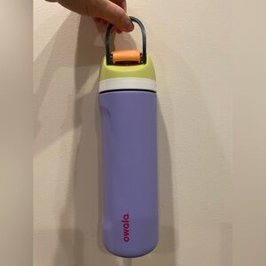 Owala 24 oz. Water Bottle